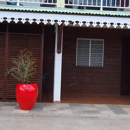 Apartamento Ericka Et Francois Quartier Monplaisir Exterior foto