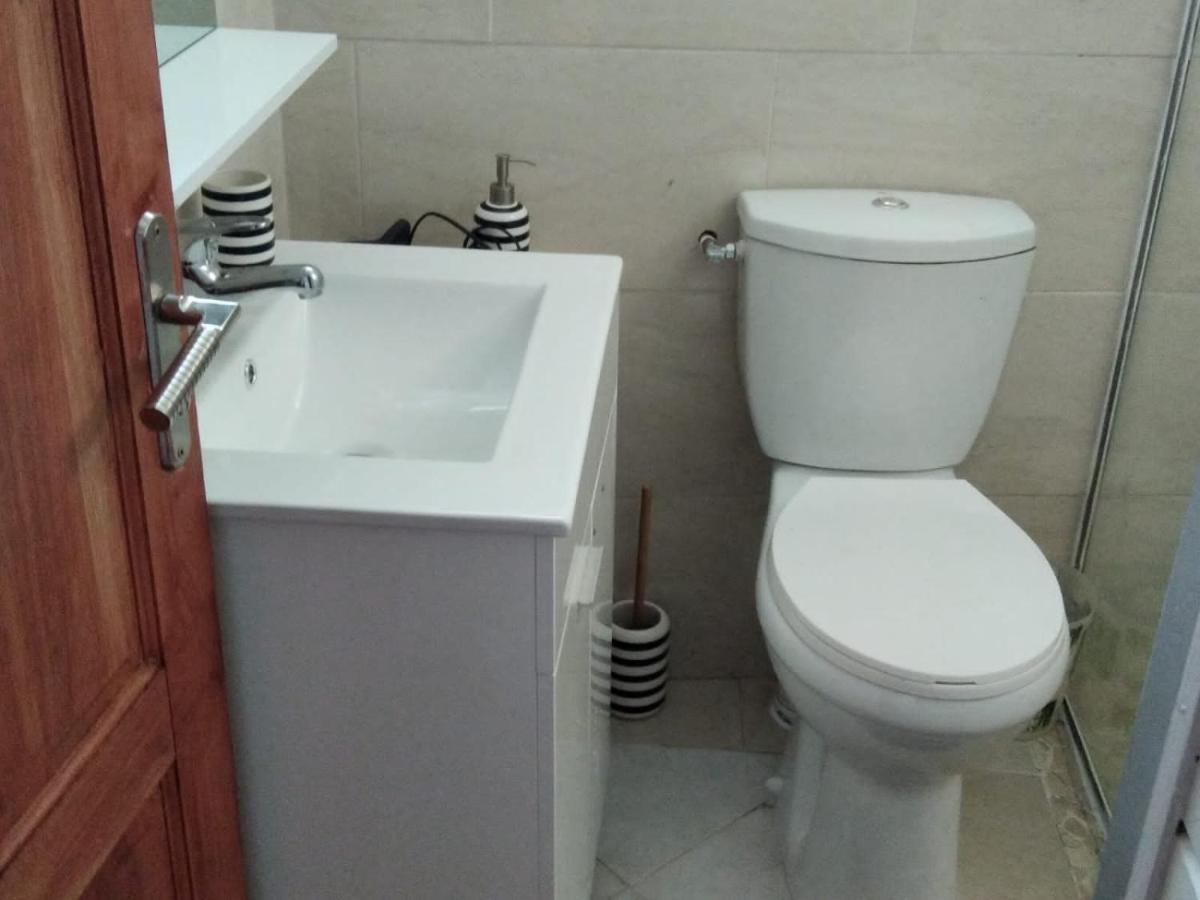 Apartamento Ericka Et Francois Quartier Monplaisir Exterior foto