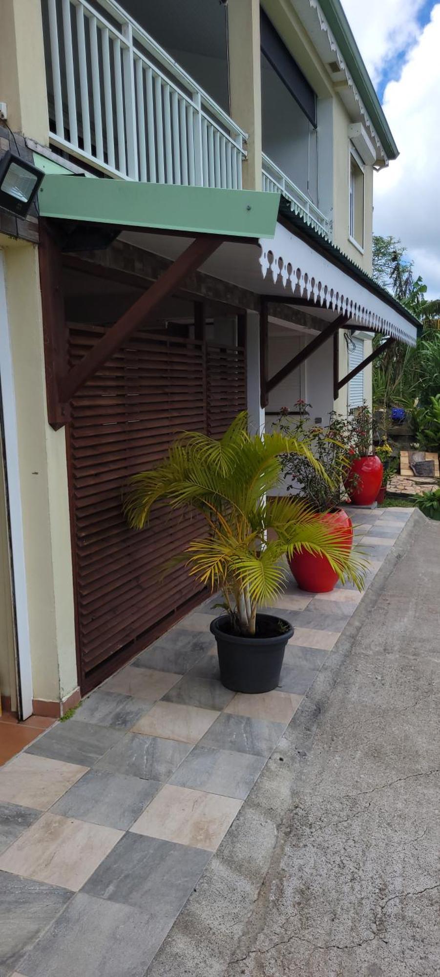 Apartamento Ericka Et Francois Quartier Monplaisir Exterior foto